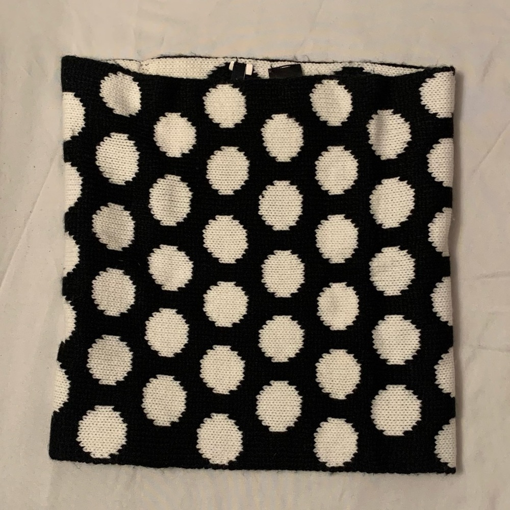 Ann Taylor Reversible Black & White Polka Dot Scarf